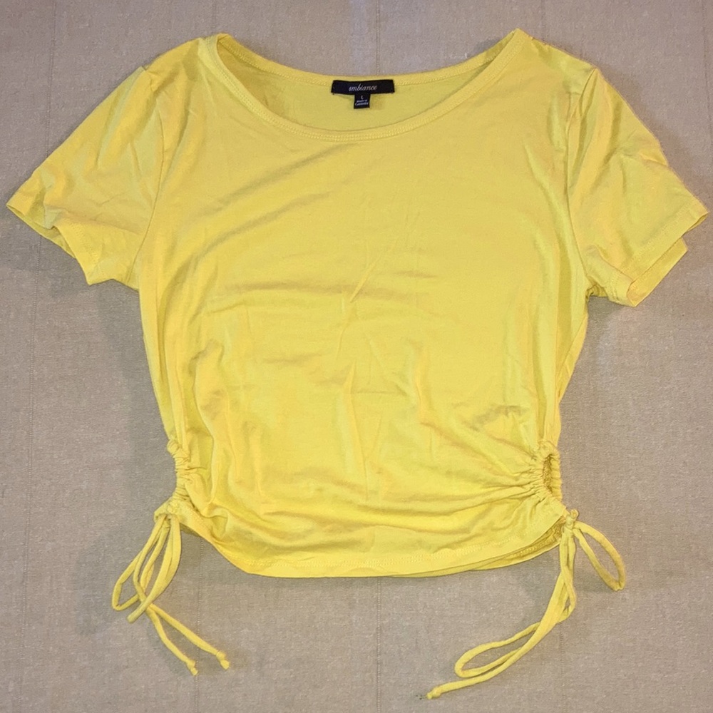 Ambiance Yellow Crop‎ Top size Large